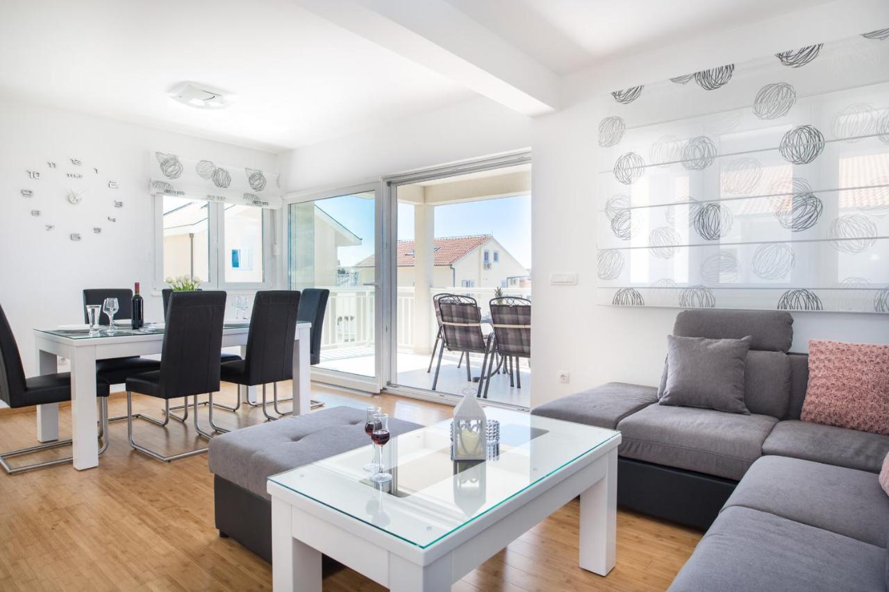 Luxury Xxl Apartment มาคาร์สกา ภายนอก รูปภาพ